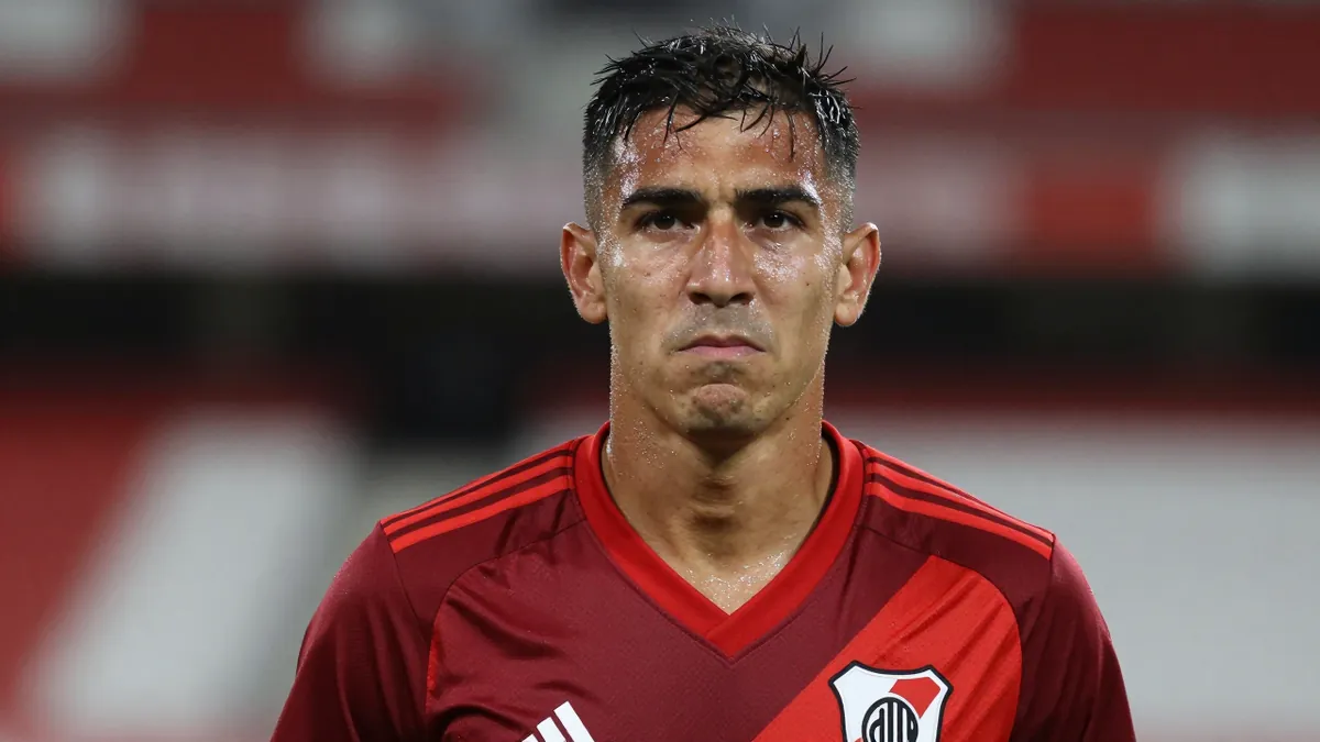 River está desorganizado, desquiciado: perdió lo peor que podía perder, la identidad y el N° 10